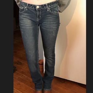 Ready for a bonfire?!🔥 These jeans are perfect!